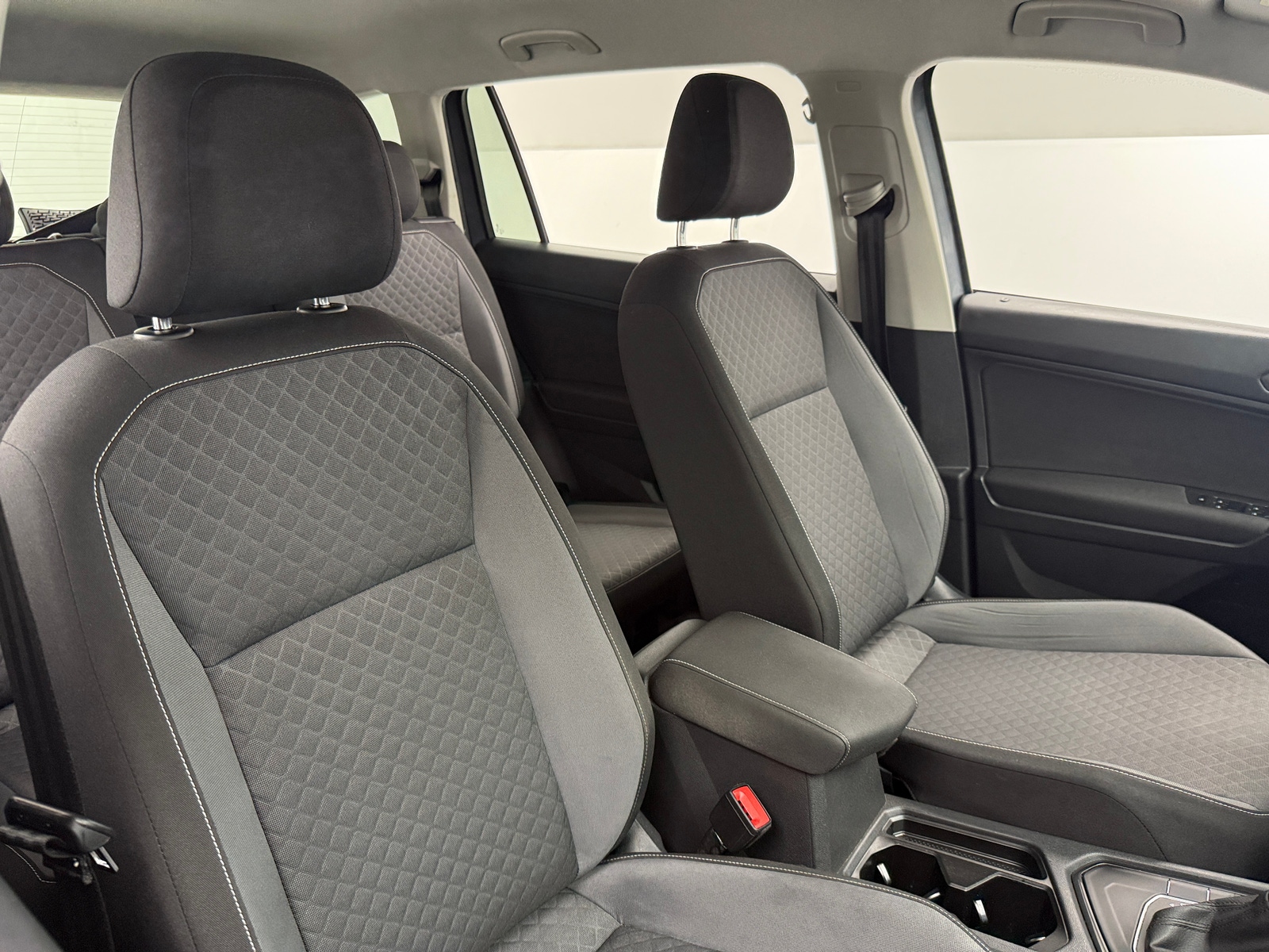 Thumbnail: 2021 Volkswagen Tiguan - 2