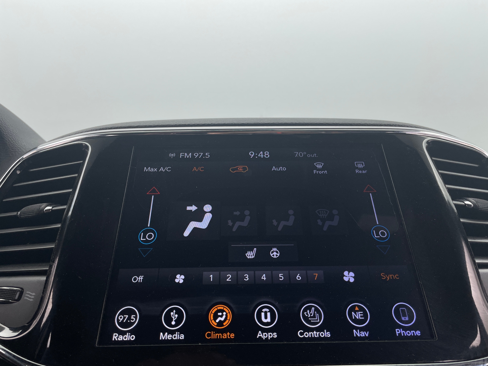 Thumbnail: 2019 Jeep Grand Cherokee - 4