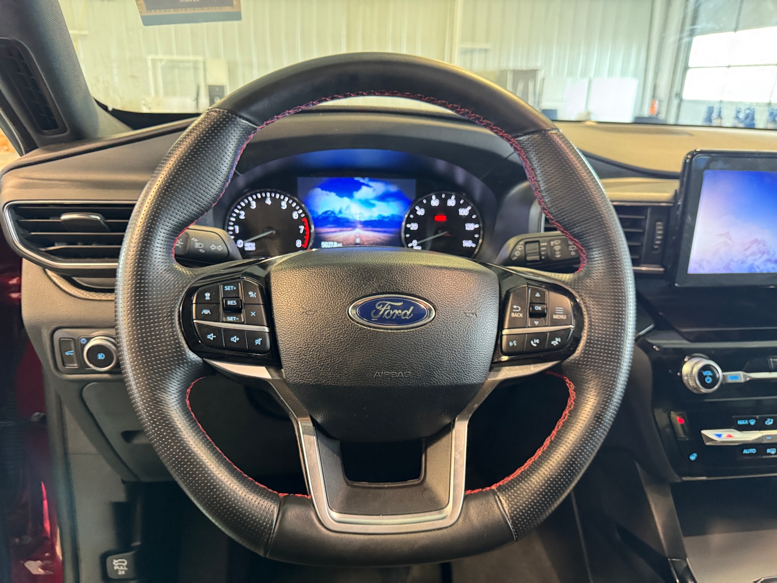 Thumbnail: 2022 Ford Explorer - 4