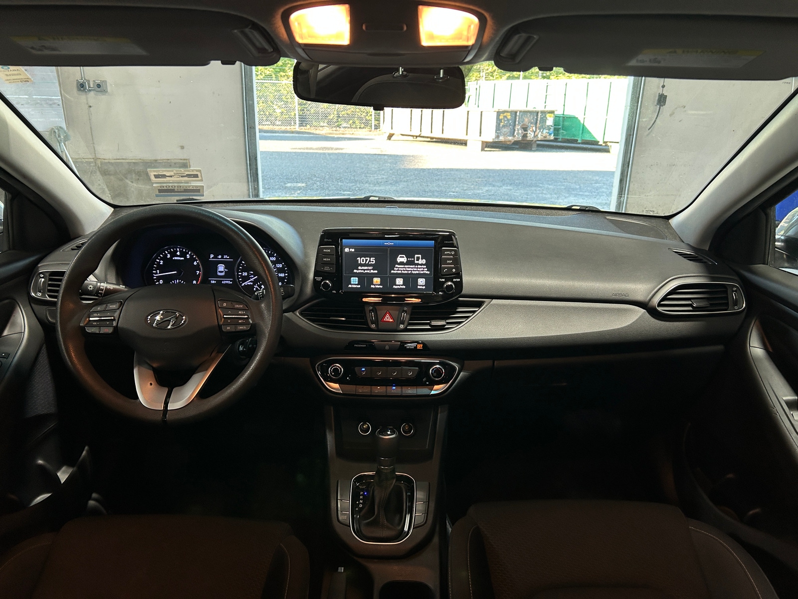 Thumbnail: 2020 Hyundai Elantra - 3
