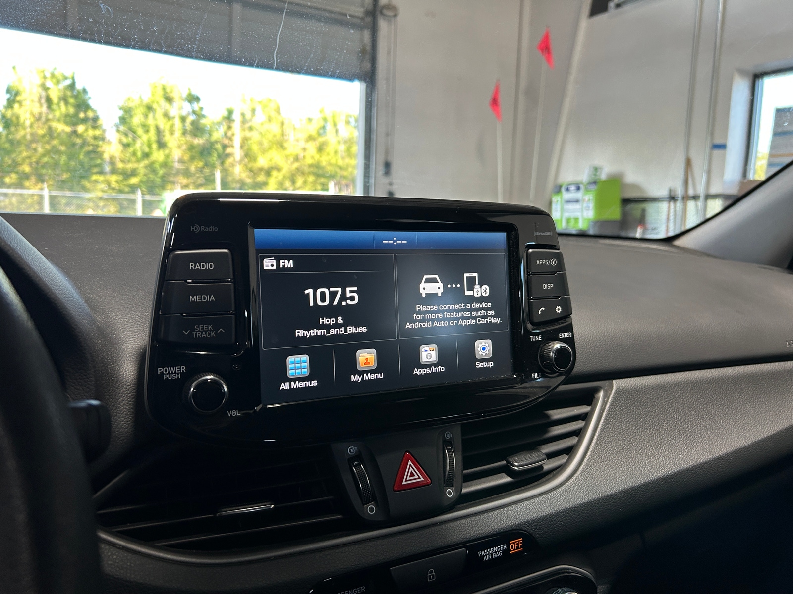 Thumbnail: 2020 Hyundai Elantra - 4