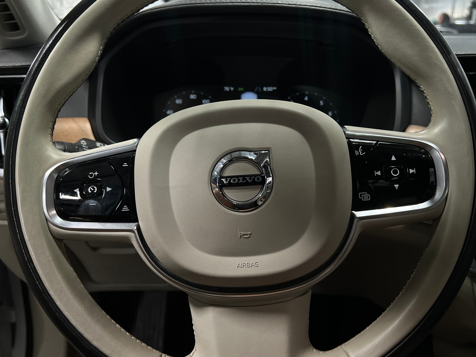 Thumbnail: 2020 Volvo S90 - 4
