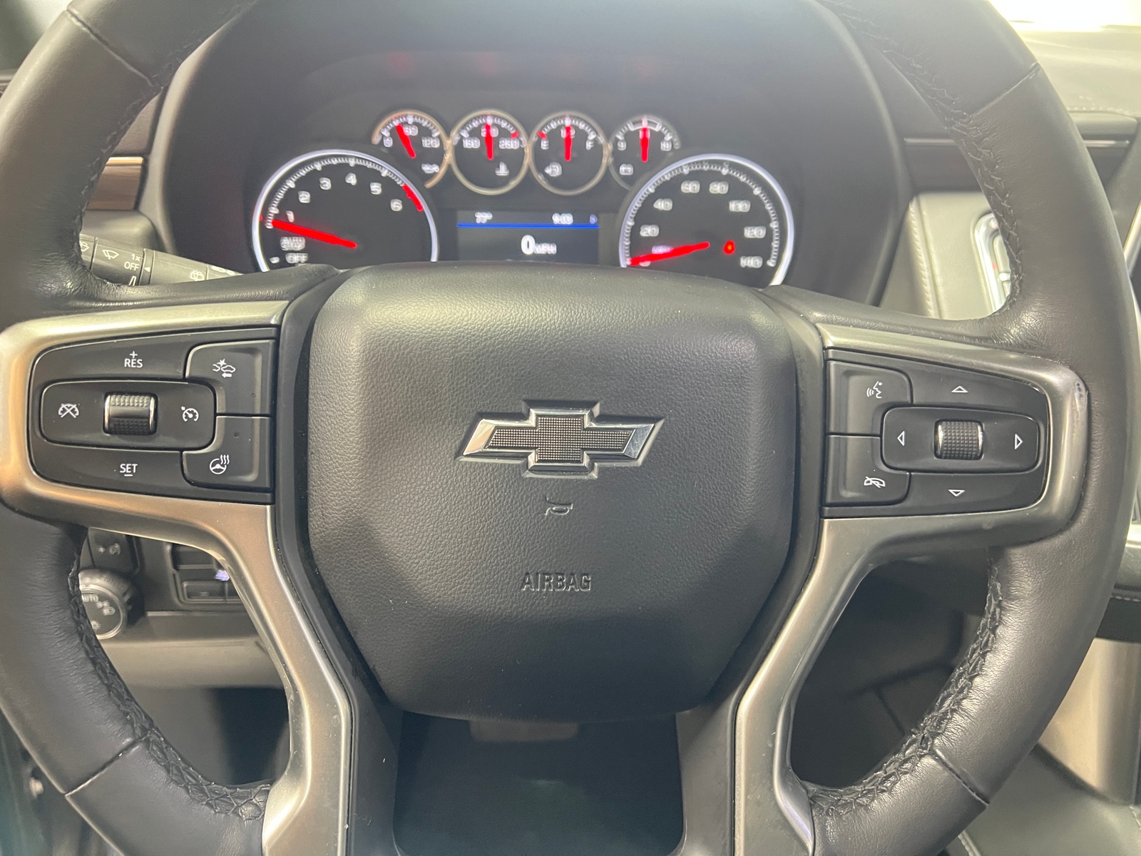 Thumbnail: 2021 Chevrolet Tahoe - 4