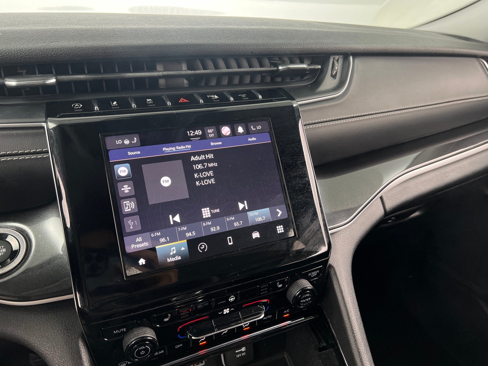 Thumbnail: 2021 Jeep Grand Cherokee L - 4
