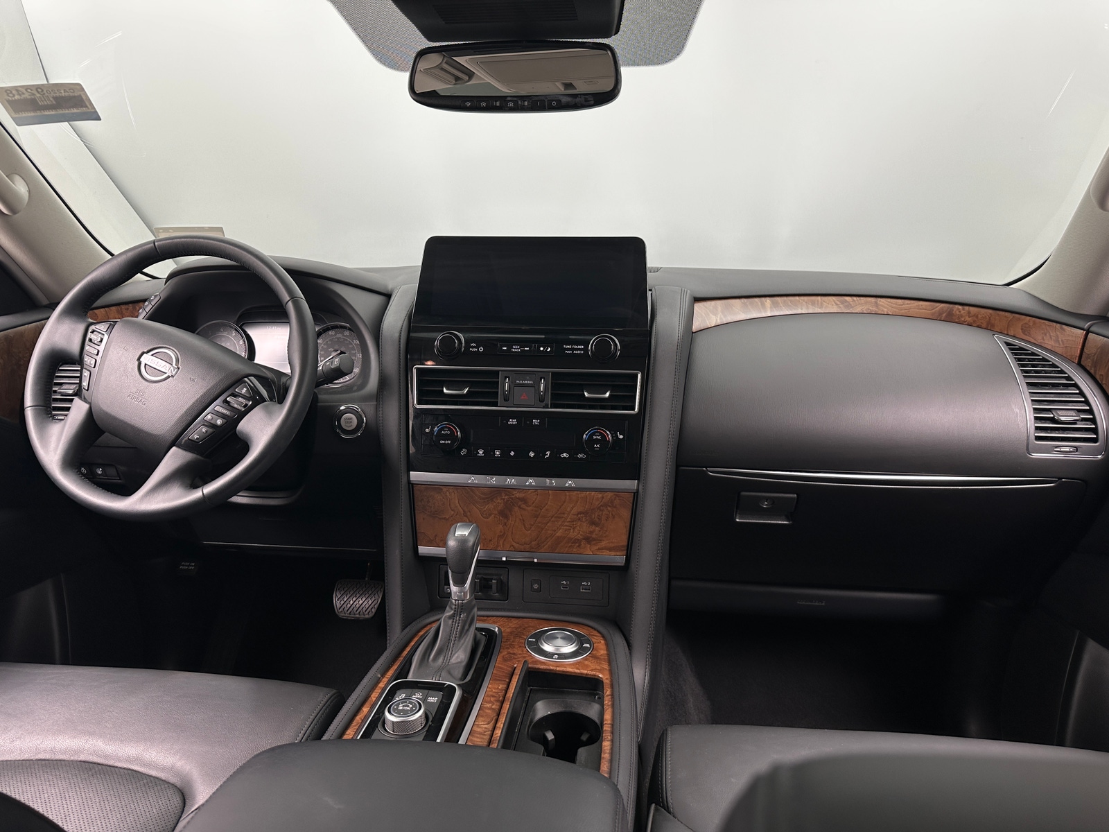 Thumbnail: 2024 Nissan Armada - 2