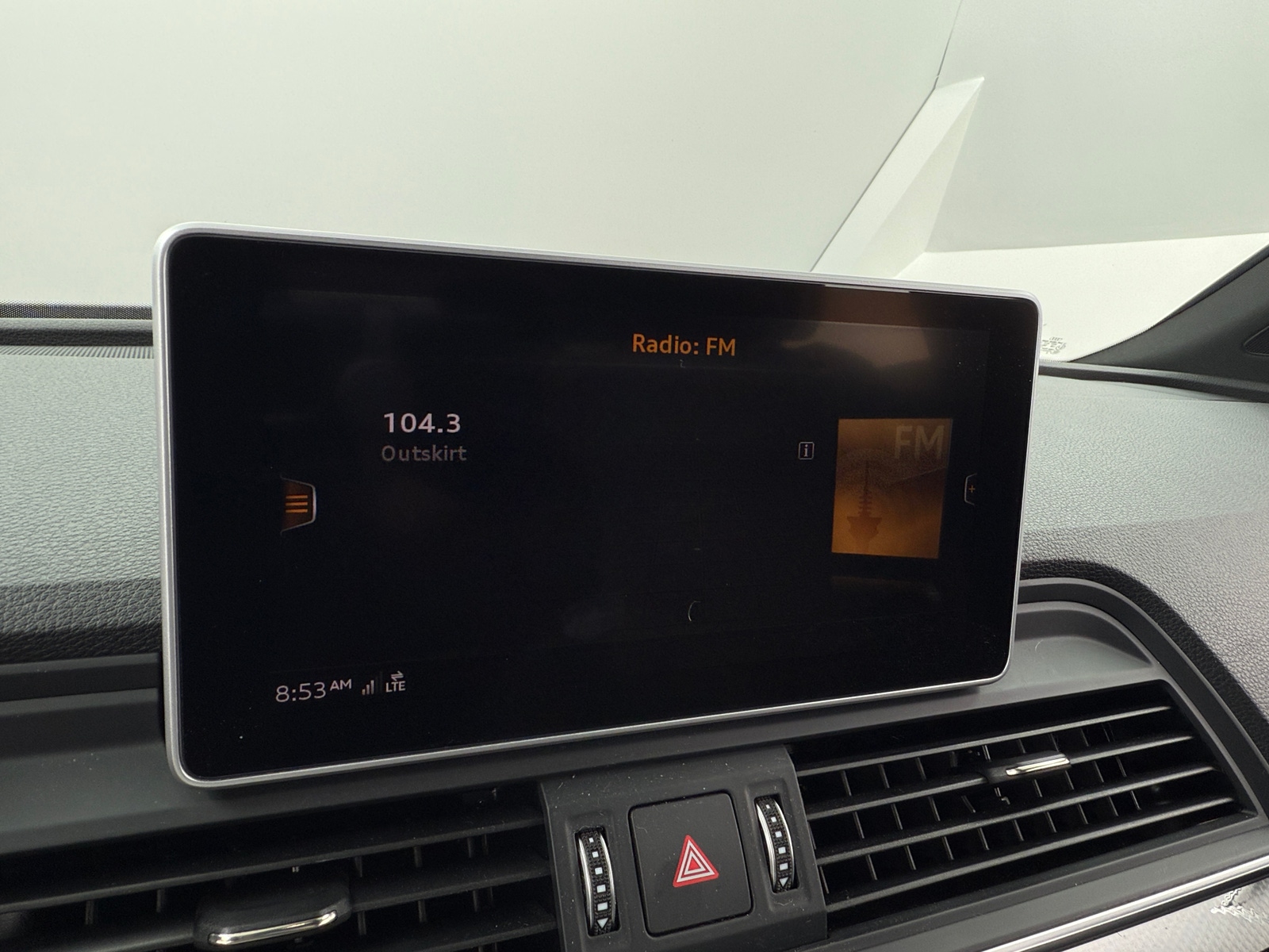 Thumbnail: 2019 Audi SQ5 - 3