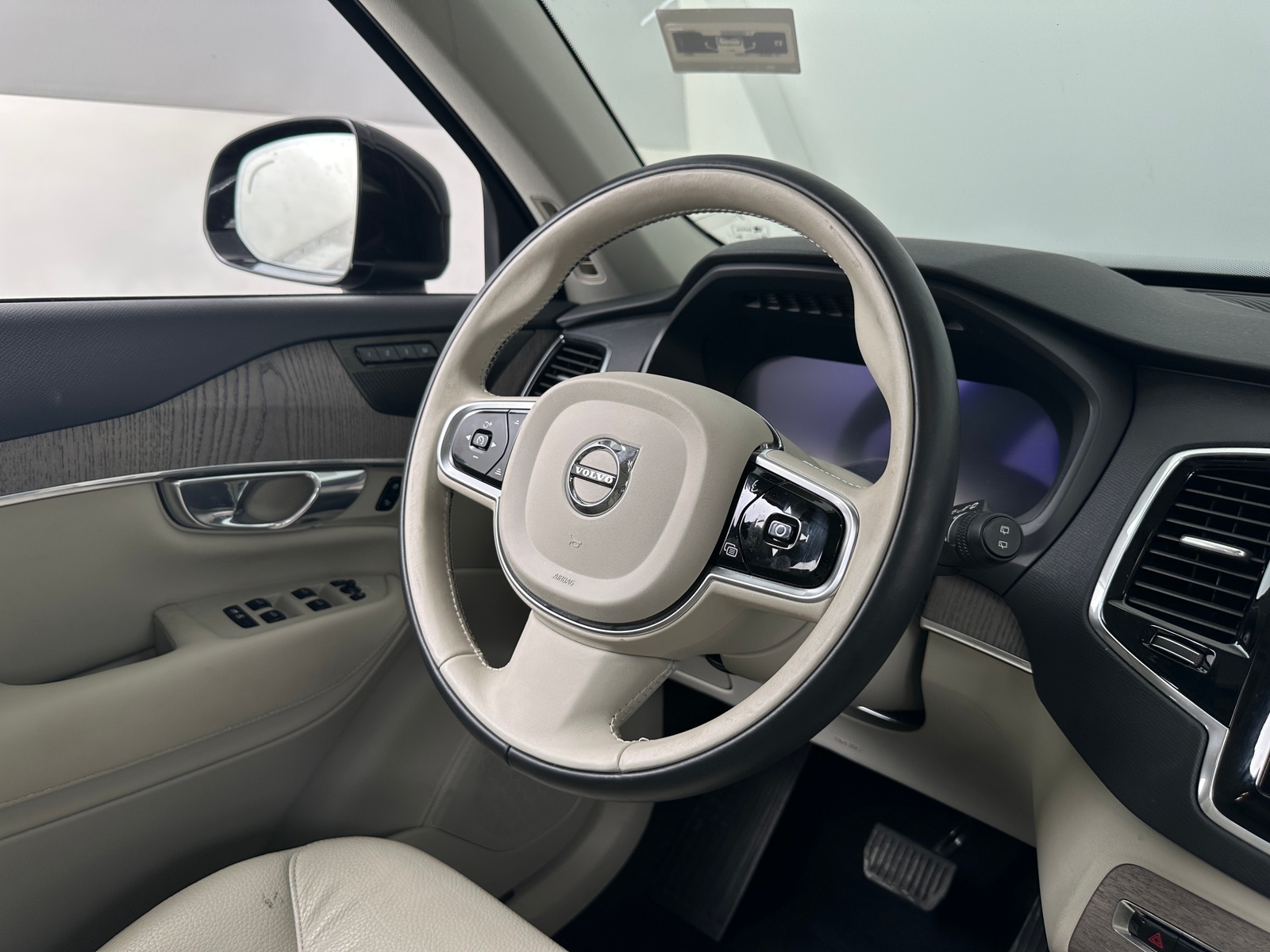 Thumbnail: 2024 Volvo XC90 - 4