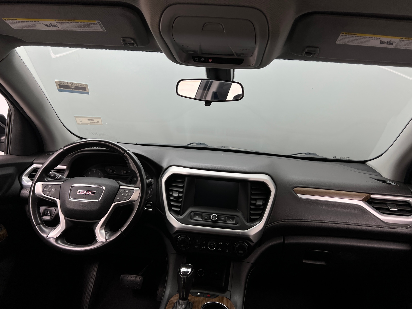 Thumbnail: 2019 GMC Acadia - 3