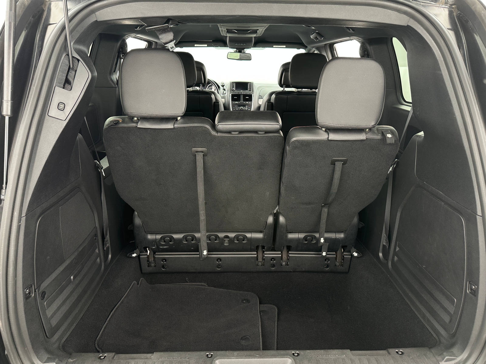 Thumbnail: 2020 Dodge Grand Caravan - 6