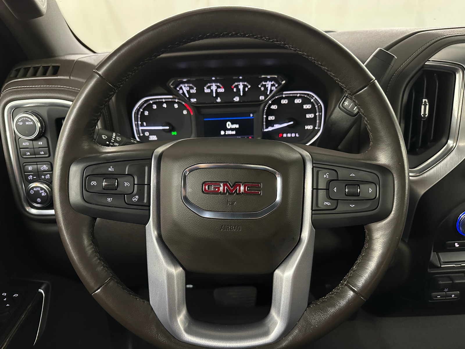Thumbnail: 2022 GMC Sierra 2500 - 5