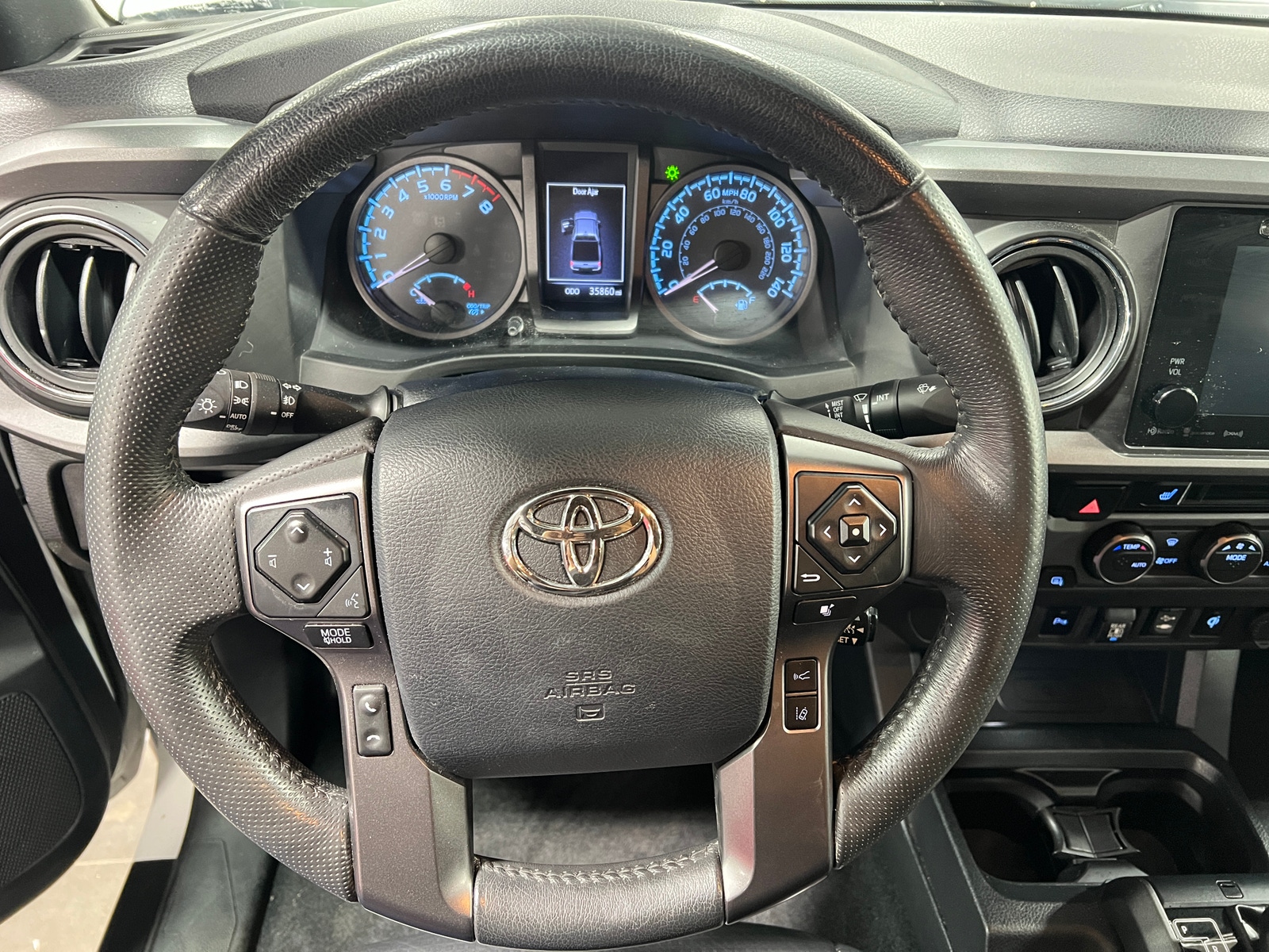 Thumbnail: 2019 Toyota Tacoma - 4