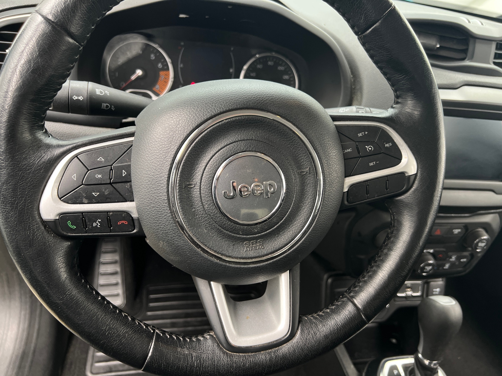 Thumbnail: 2019 Jeep Renegade - 5