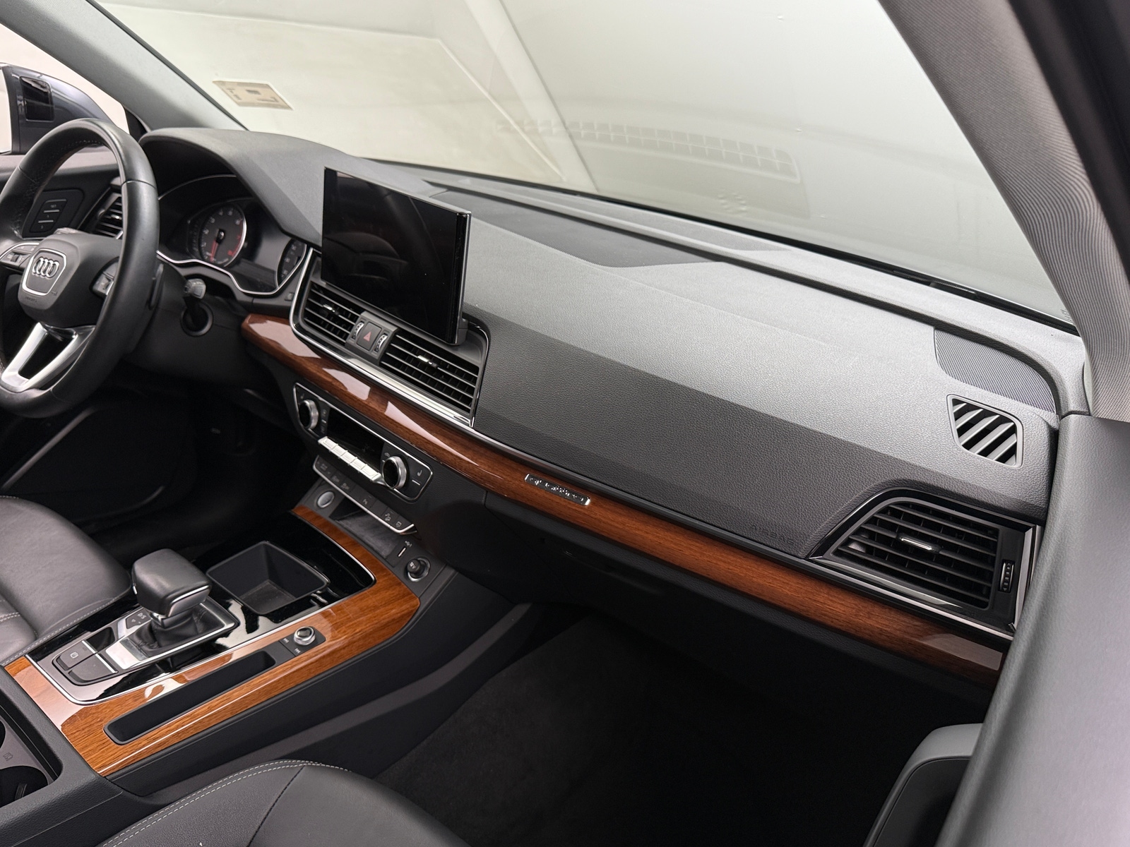 Thumbnail: 2023 Audi Q5 - 2