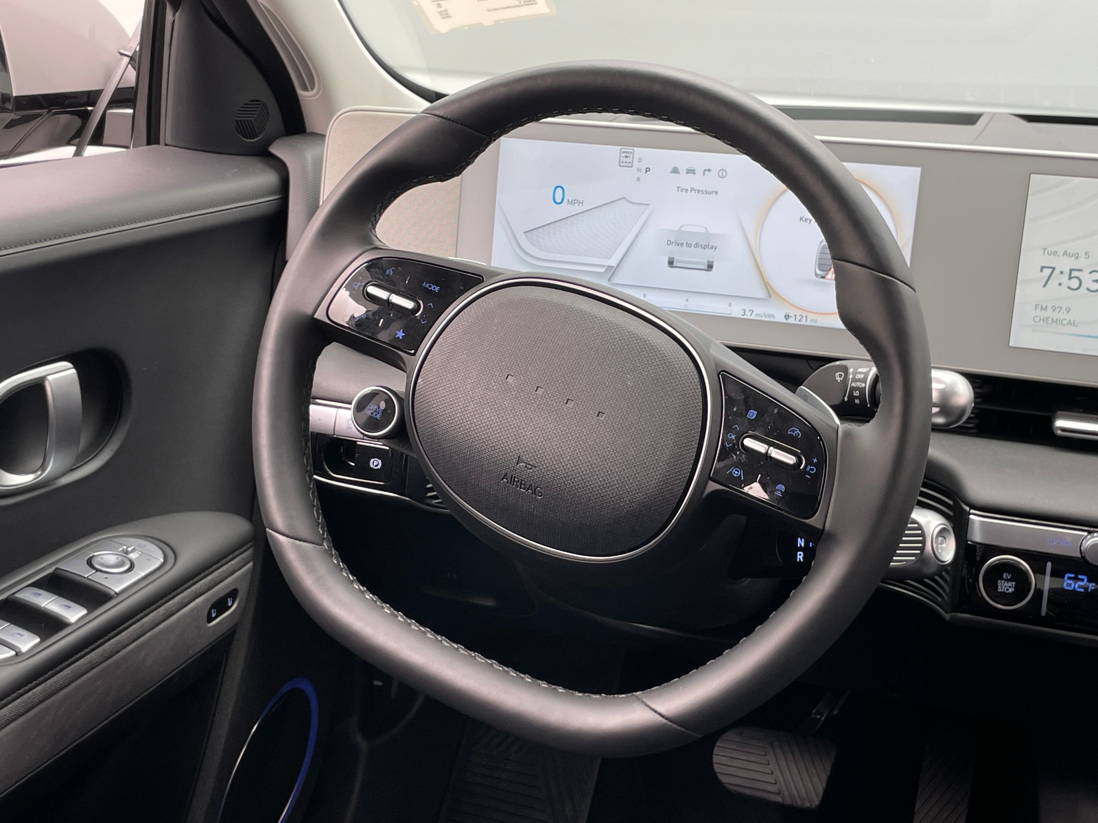 Thumbnail: 2024 Hyundai Ioniq 5 - 4