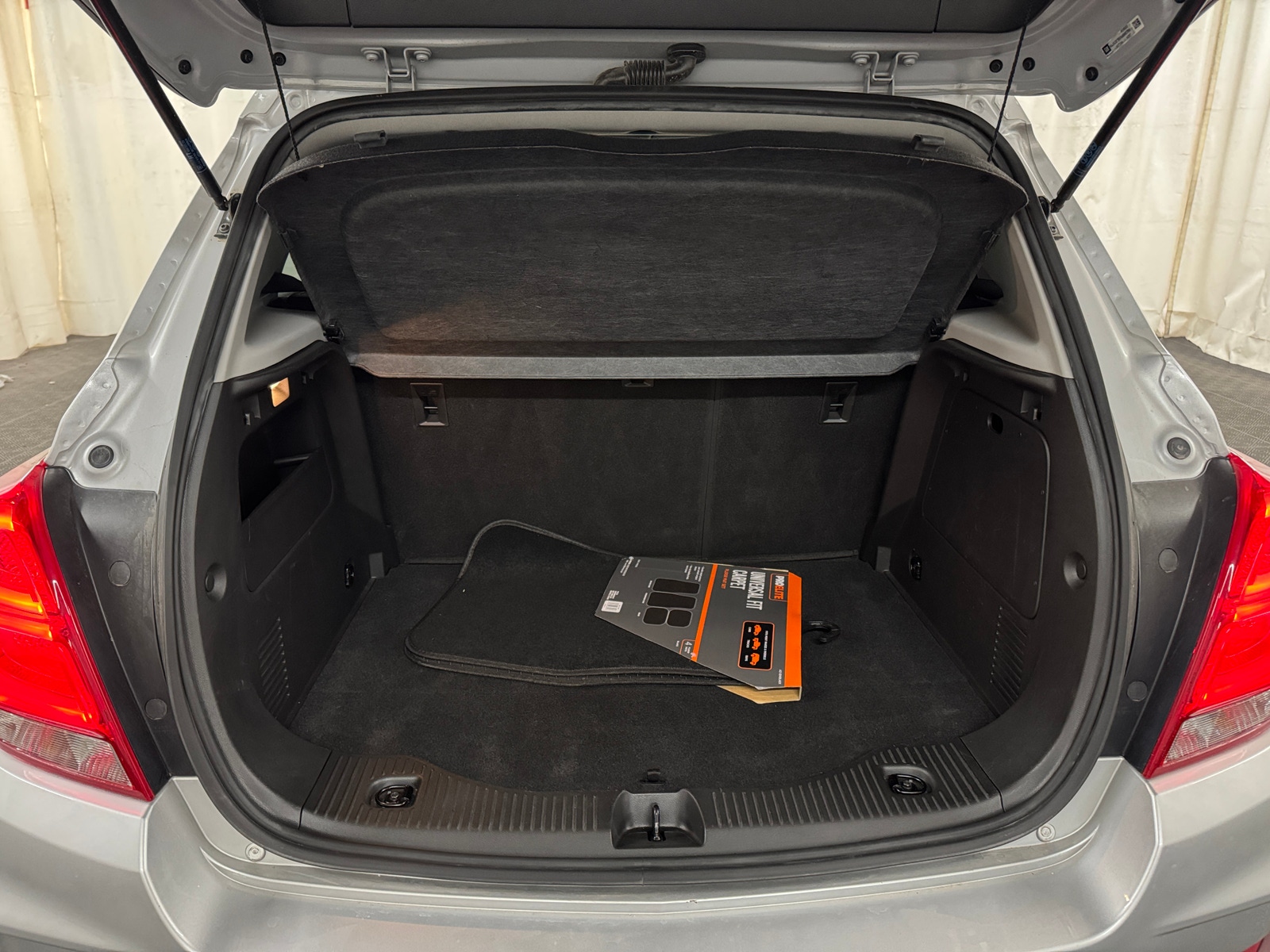 Thumbnail: 2019 Chevrolet Trax - 7