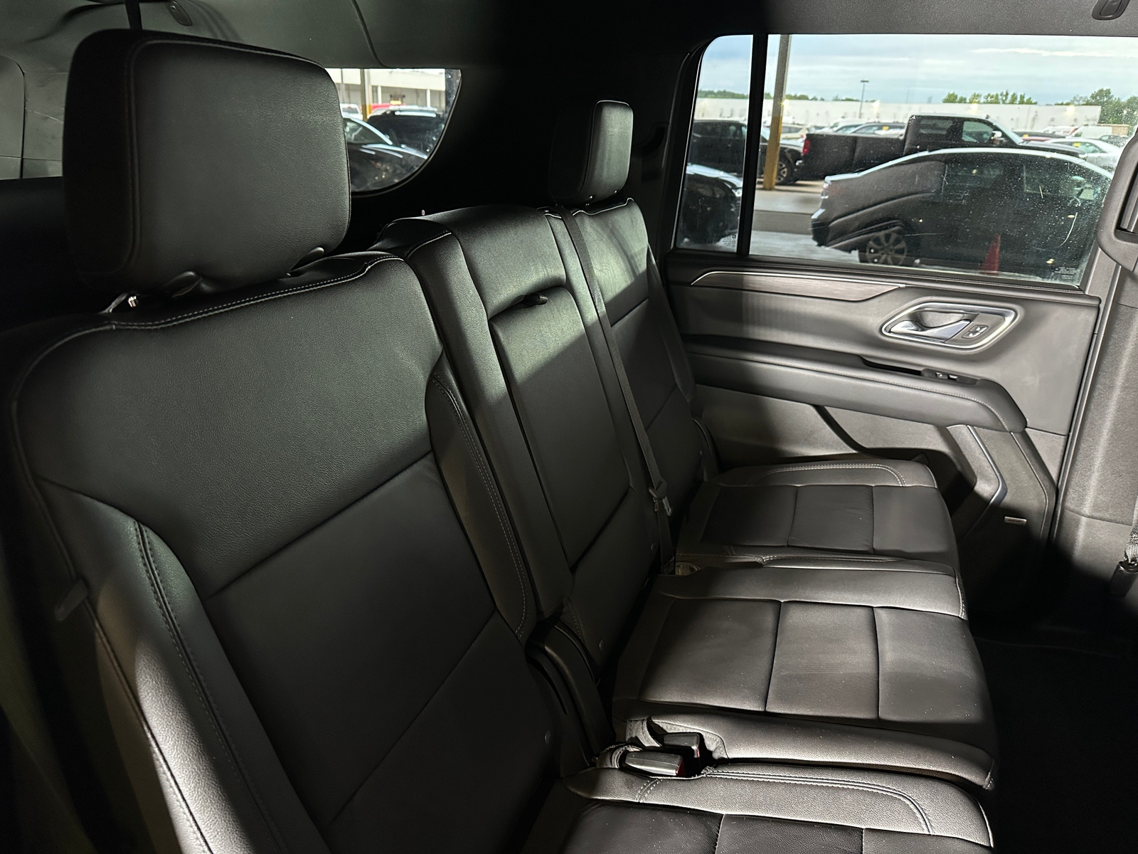 Thumbnail: 2023 Chevrolet Suburban - 5