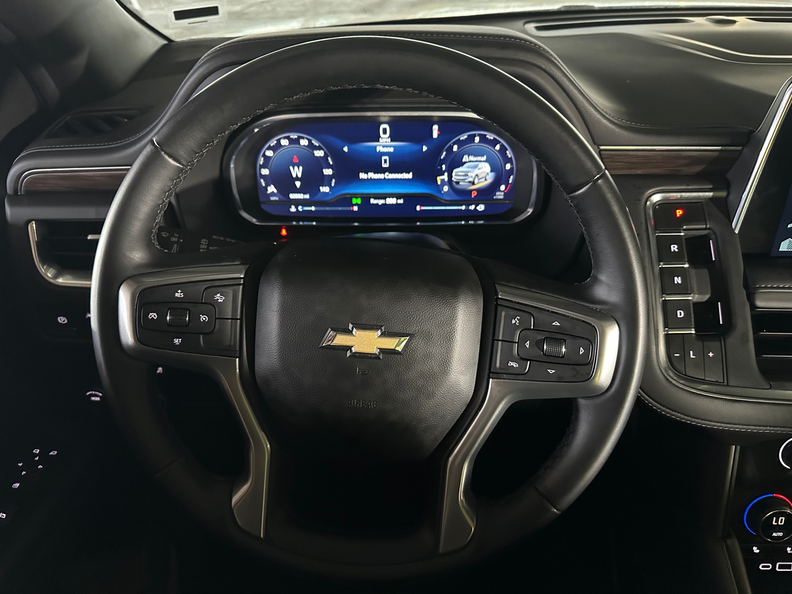 Thumbnail: 2023 Chevrolet Suburban - 4