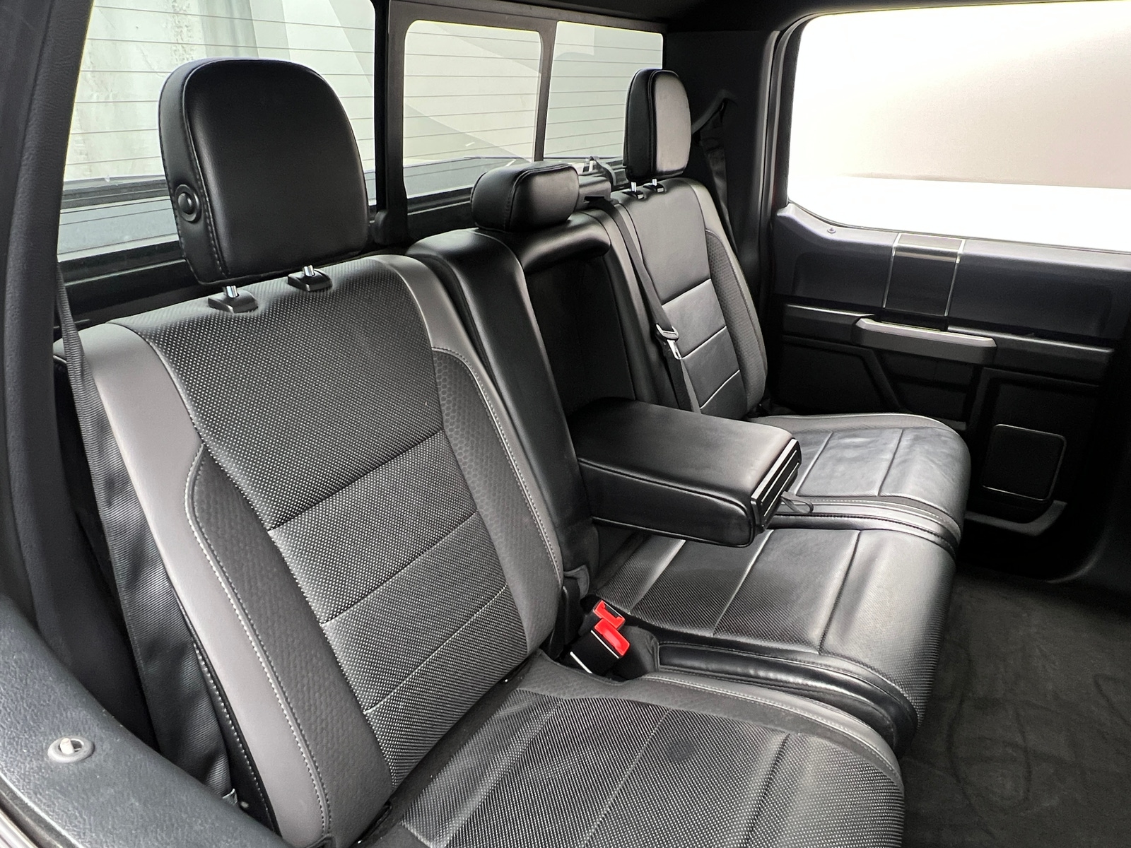 Thumbnail: 2019 Ford Econoline - 5