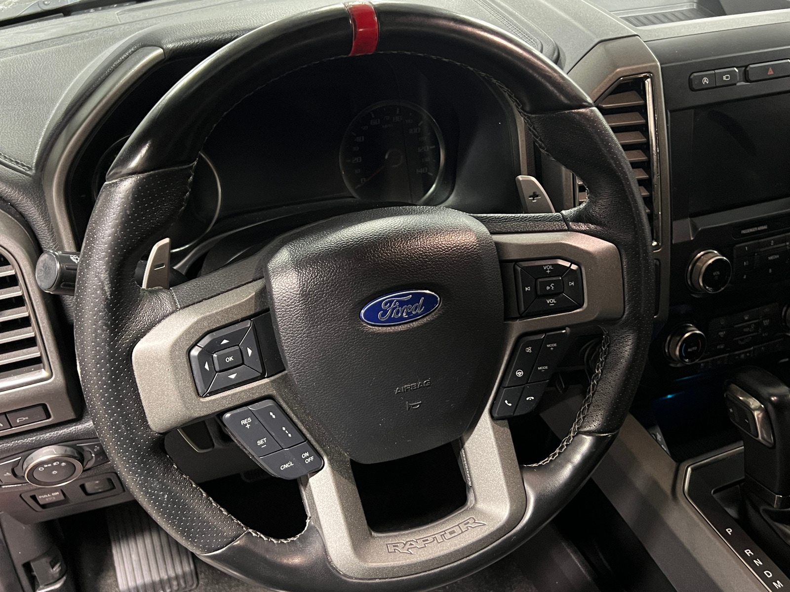 Thumbnail: 2019 Ford Econoline - 4
