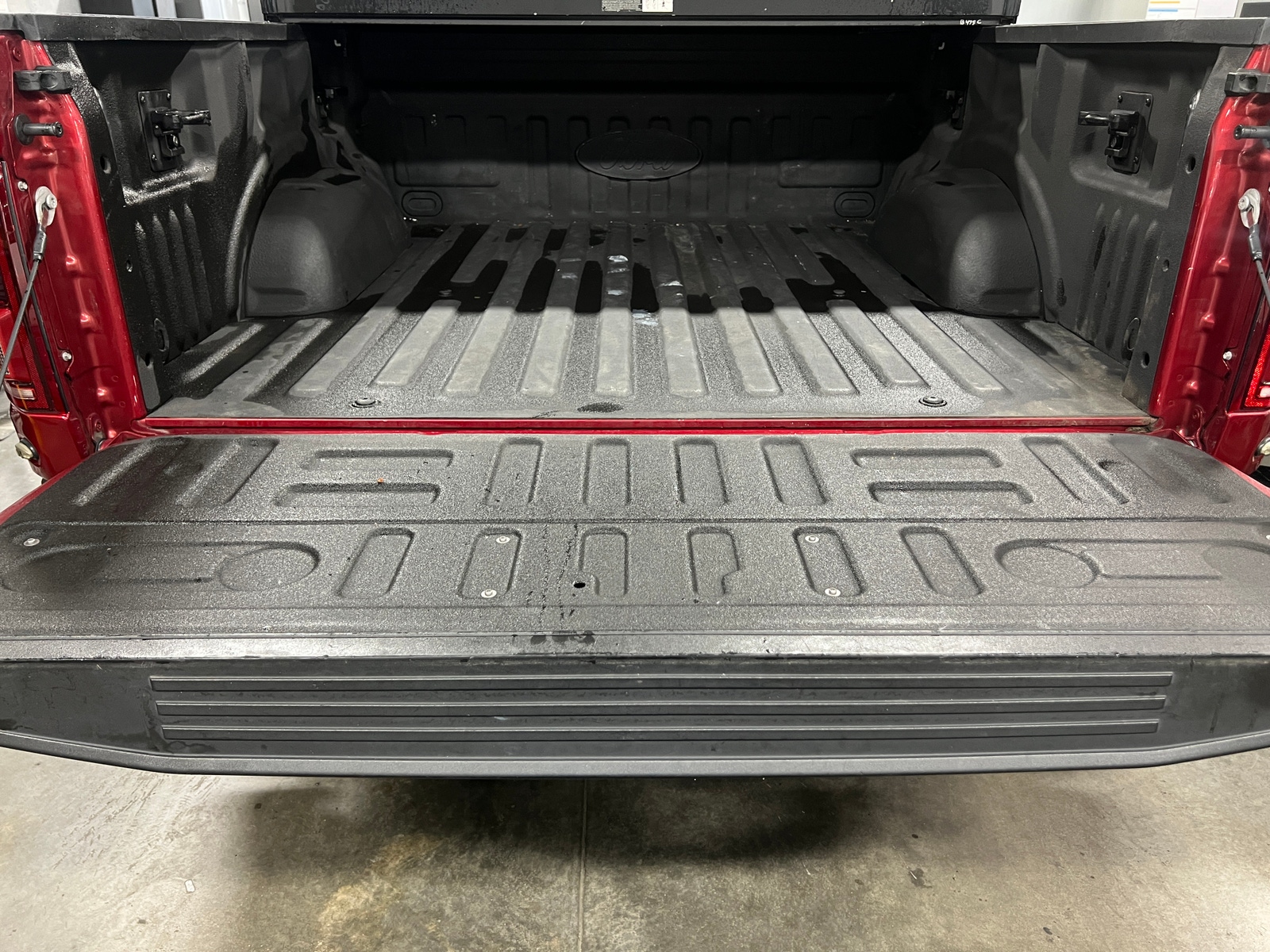 Thumbnail: 2019 Ford Econoline - 6
