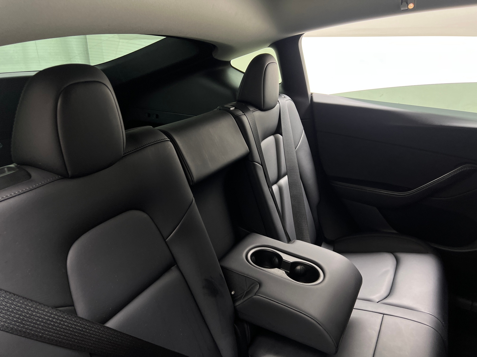 Thumbnail: 2022 Tesla Model Y - 5