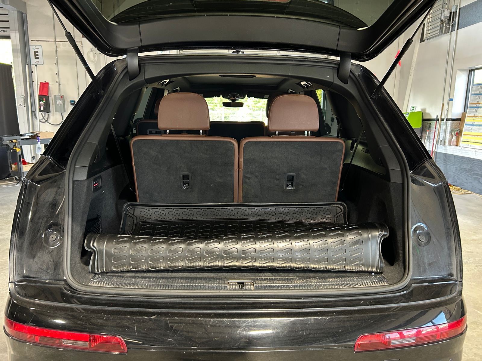 Thumbnail: 2017 Audi Q7 - 6