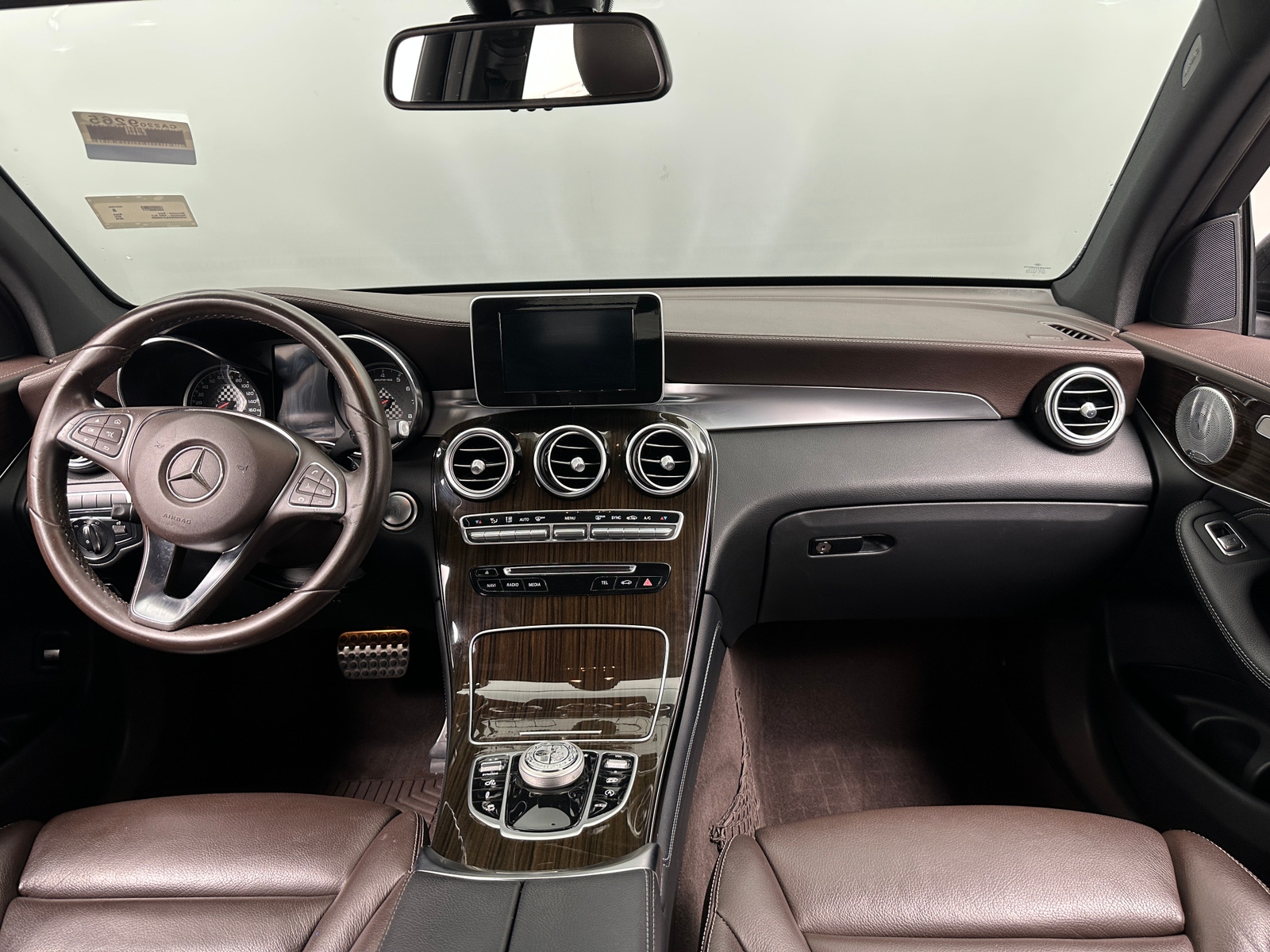 Thumbnail: 2018 Mercedes-Benz GLC - 2