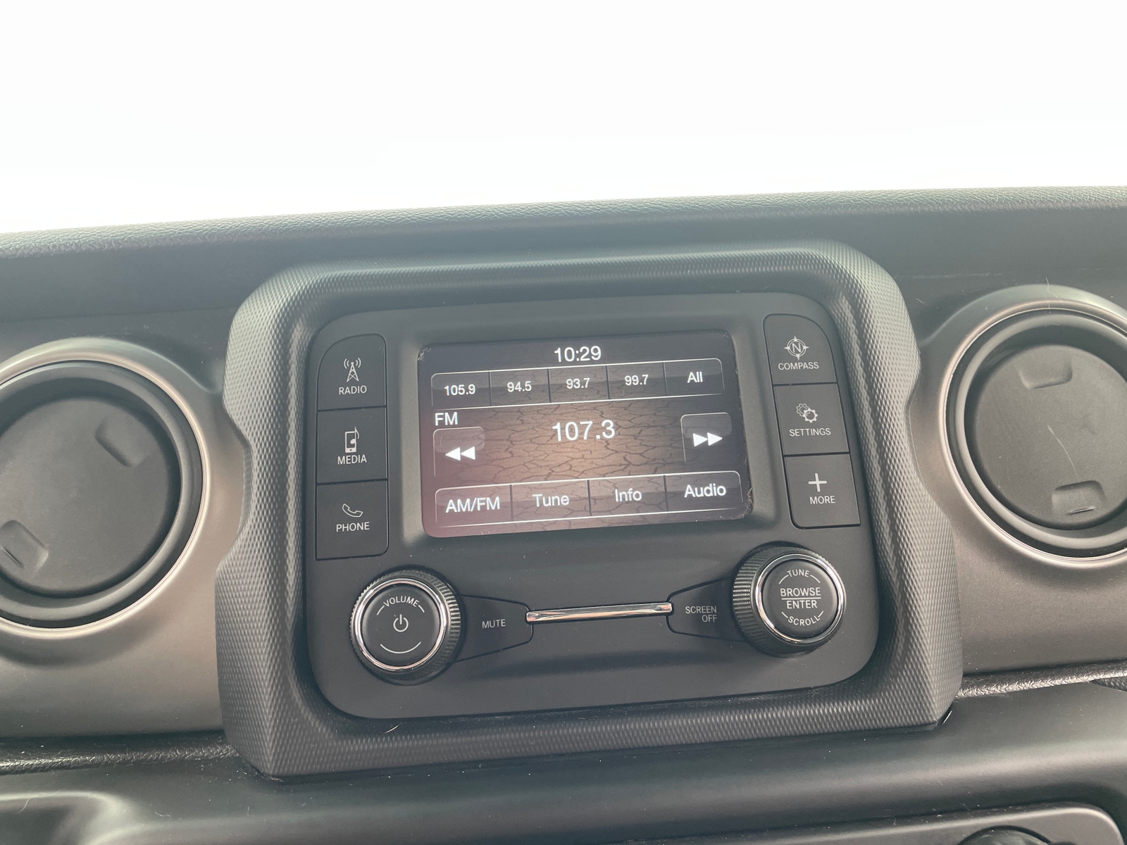 Thumbnail: 2021 Jeep Wrangler - 3