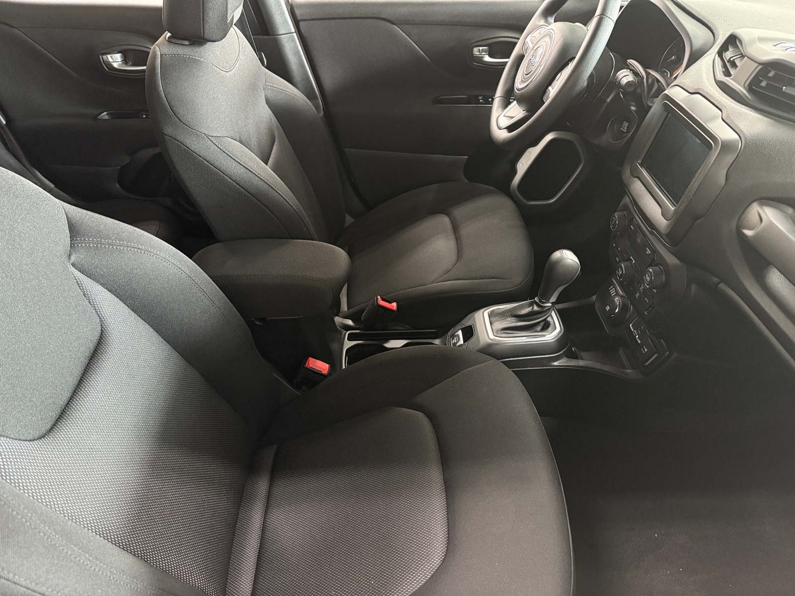 Thumbnail: 2019 Jeep Renegade - 2