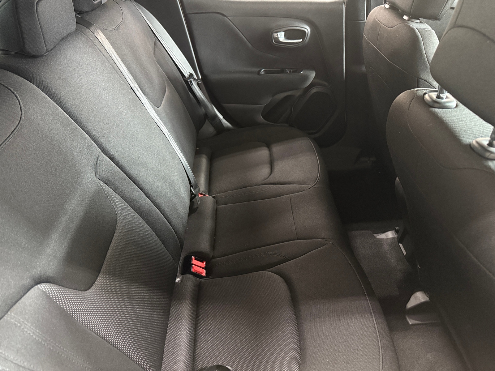 Thumbnail: 2019 Jeep Renegade - 6