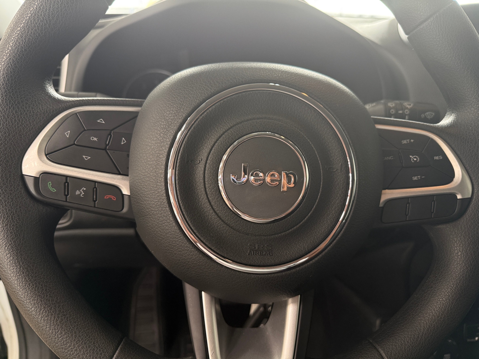Thumbnail: 2019 Jeep Renegade - 5