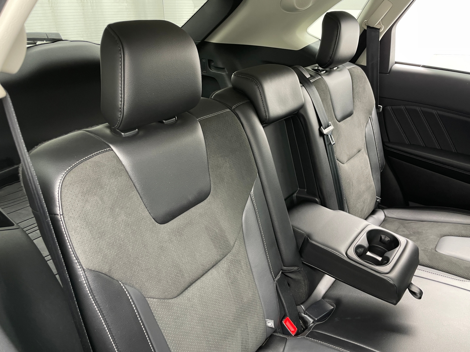 Thumbnail: 2018 Ford Edge - 5