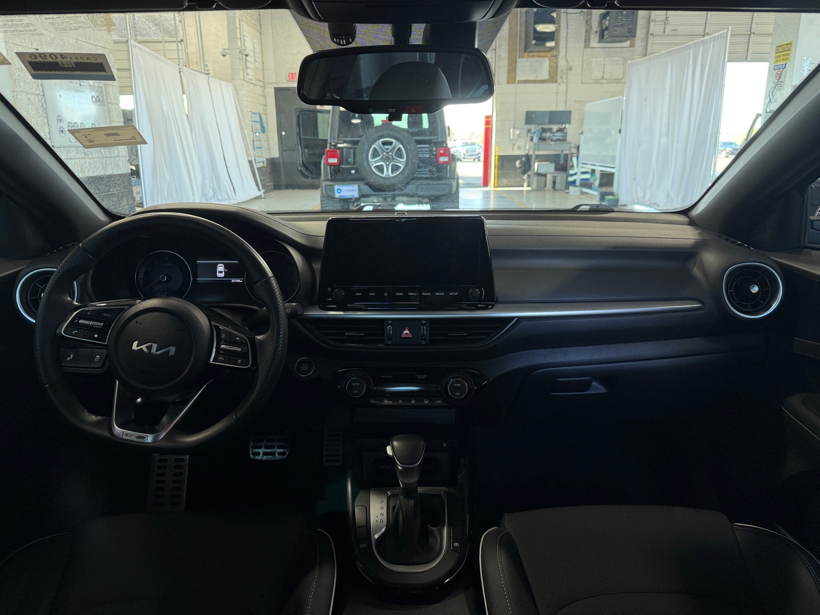 Thumbnail: 2023 Kia Forte - 2