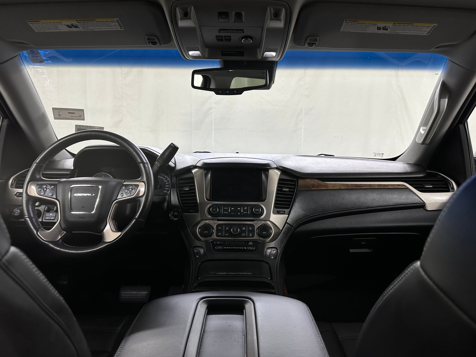 Thumbnail: 2015 GMC Yukon - 2