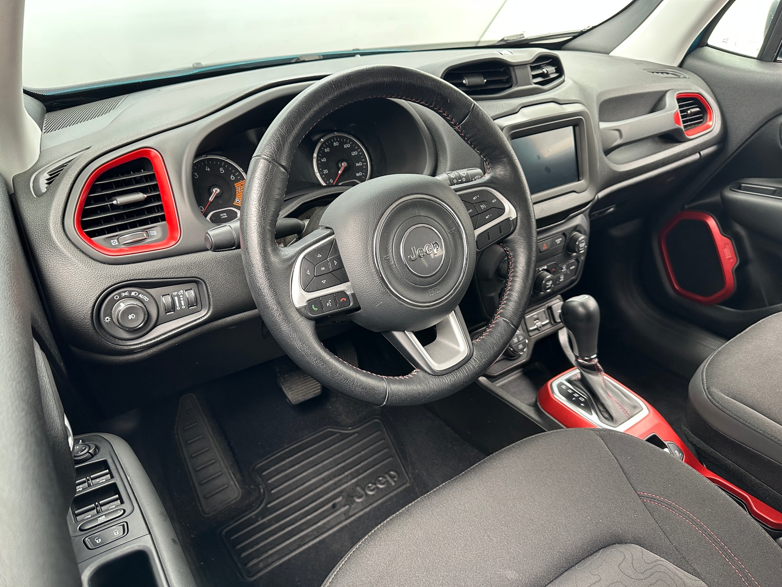 Thumbnail: 2020 Jeep Renegade - 3
