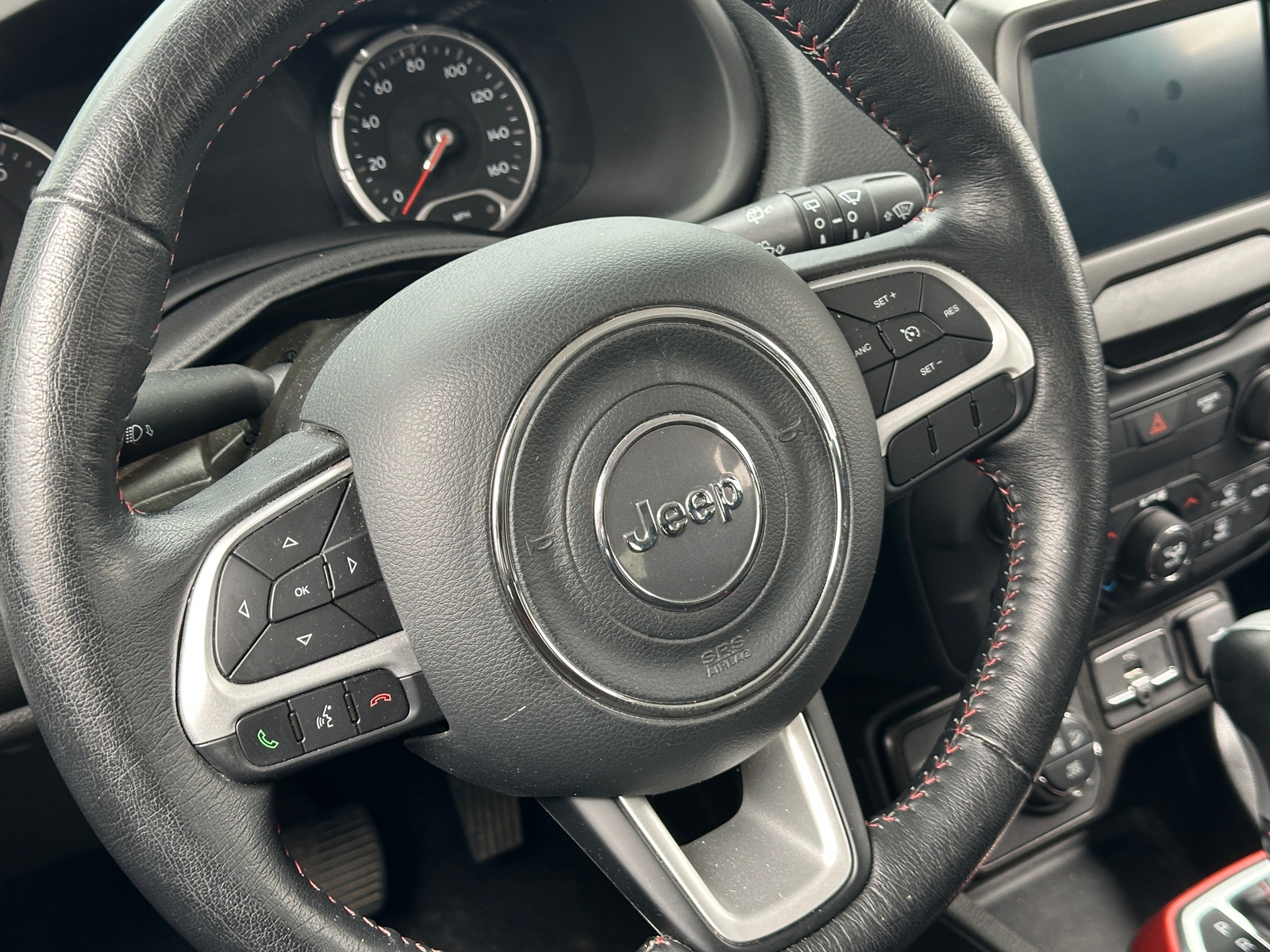 Thumbnail: 2020 Jeep Renegade - 5