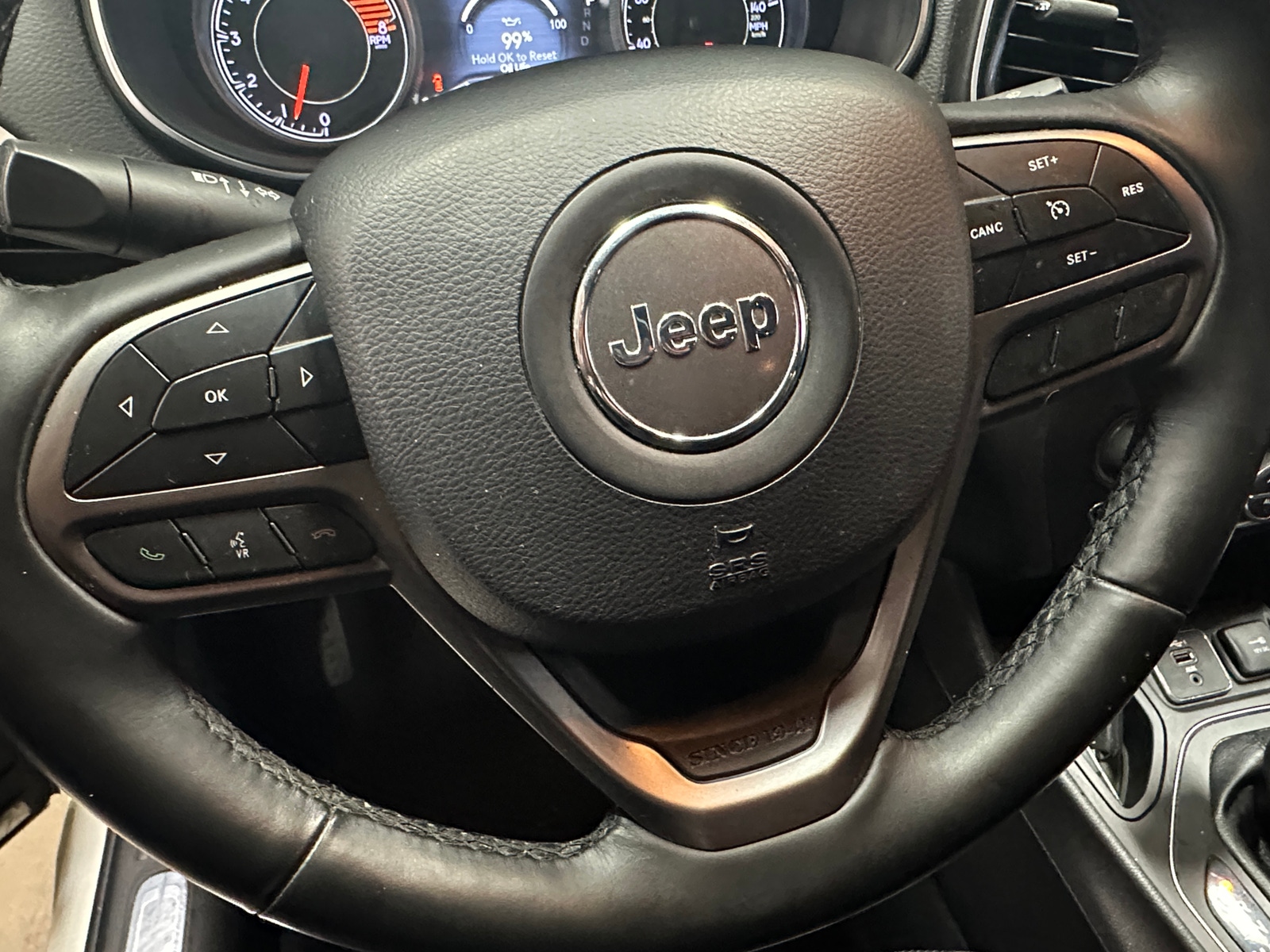 Thumbnail: 2019 Jeep Cherokee - 4