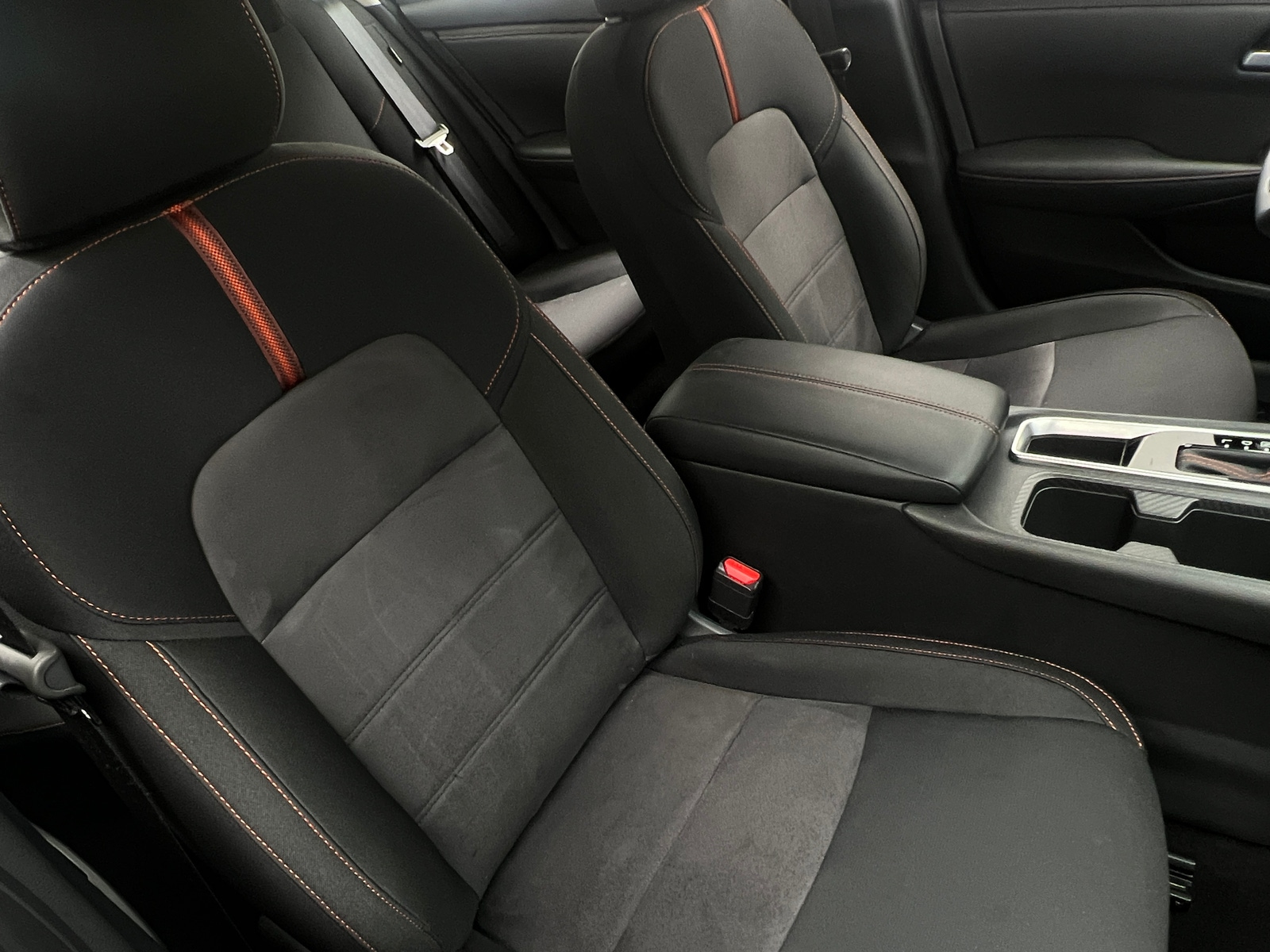 Thumbnail: 2025 Nissan Sentra - 2