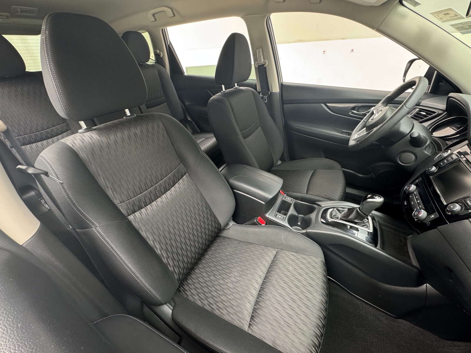 Thumbnail: 2020 Nissan Rogue - 2