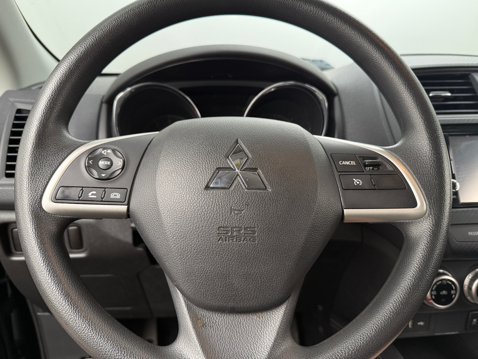 Thumbnail: 2022 Mitsubishi Outlander Sport - 5