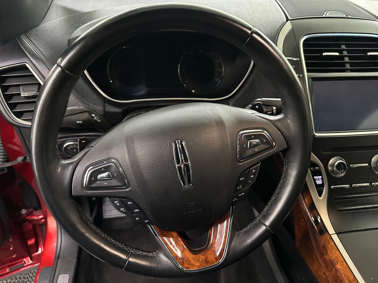 Thumbnail: 2018 Lincoln MKX - 4