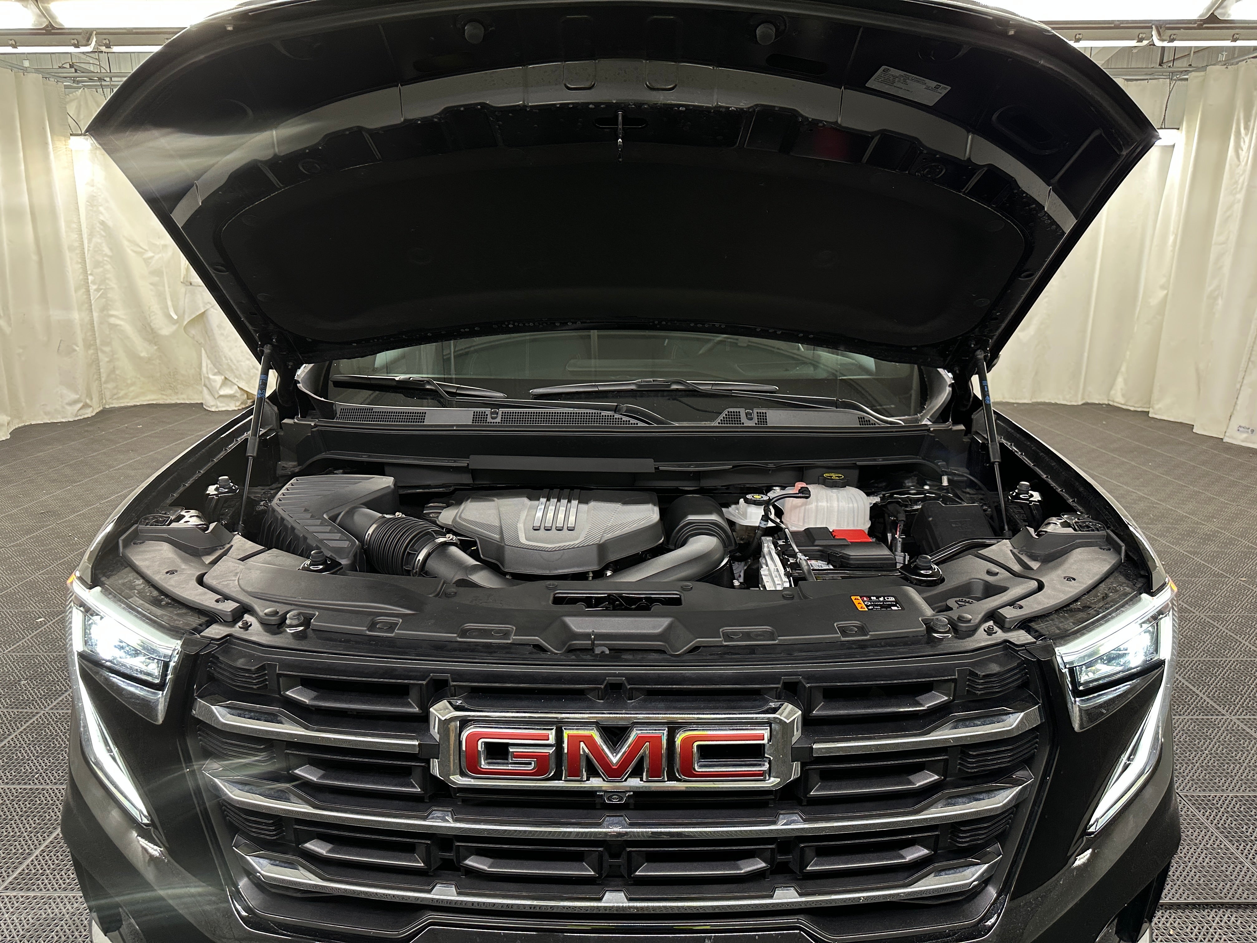 2025 GMC Acadia
