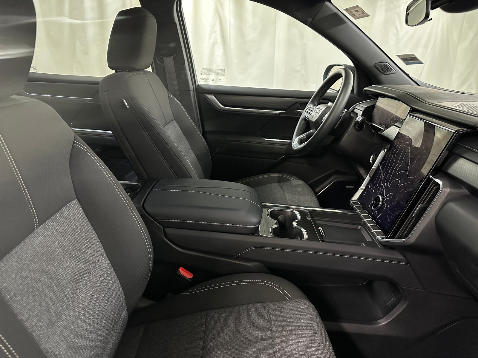 Thumbnail: 2025 GMC Acadia - 2