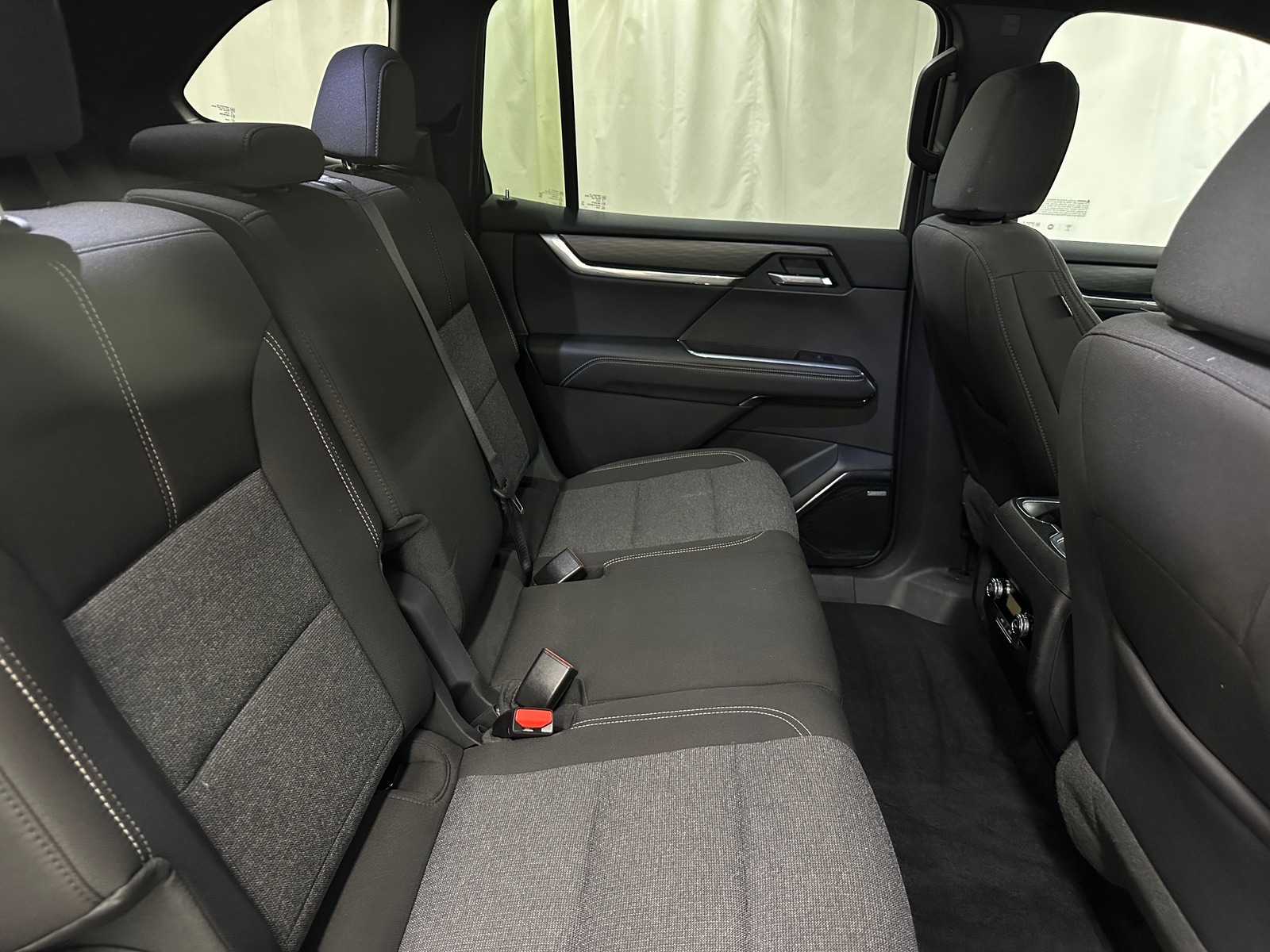 Thumbnail: 2025 GMC Acadia - 6