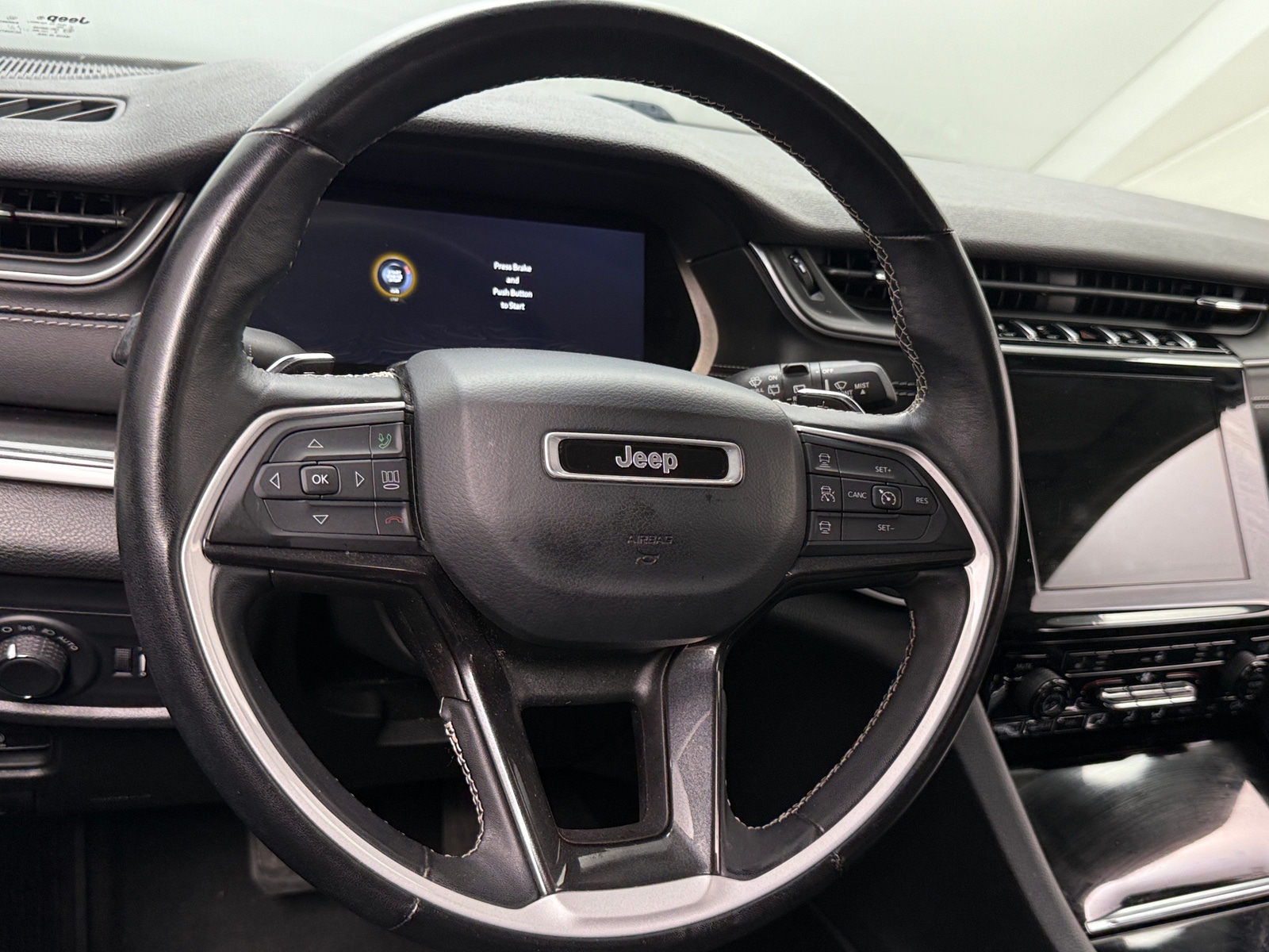 Thumbnail: 2022 Jeep Grand Cherokee - 5