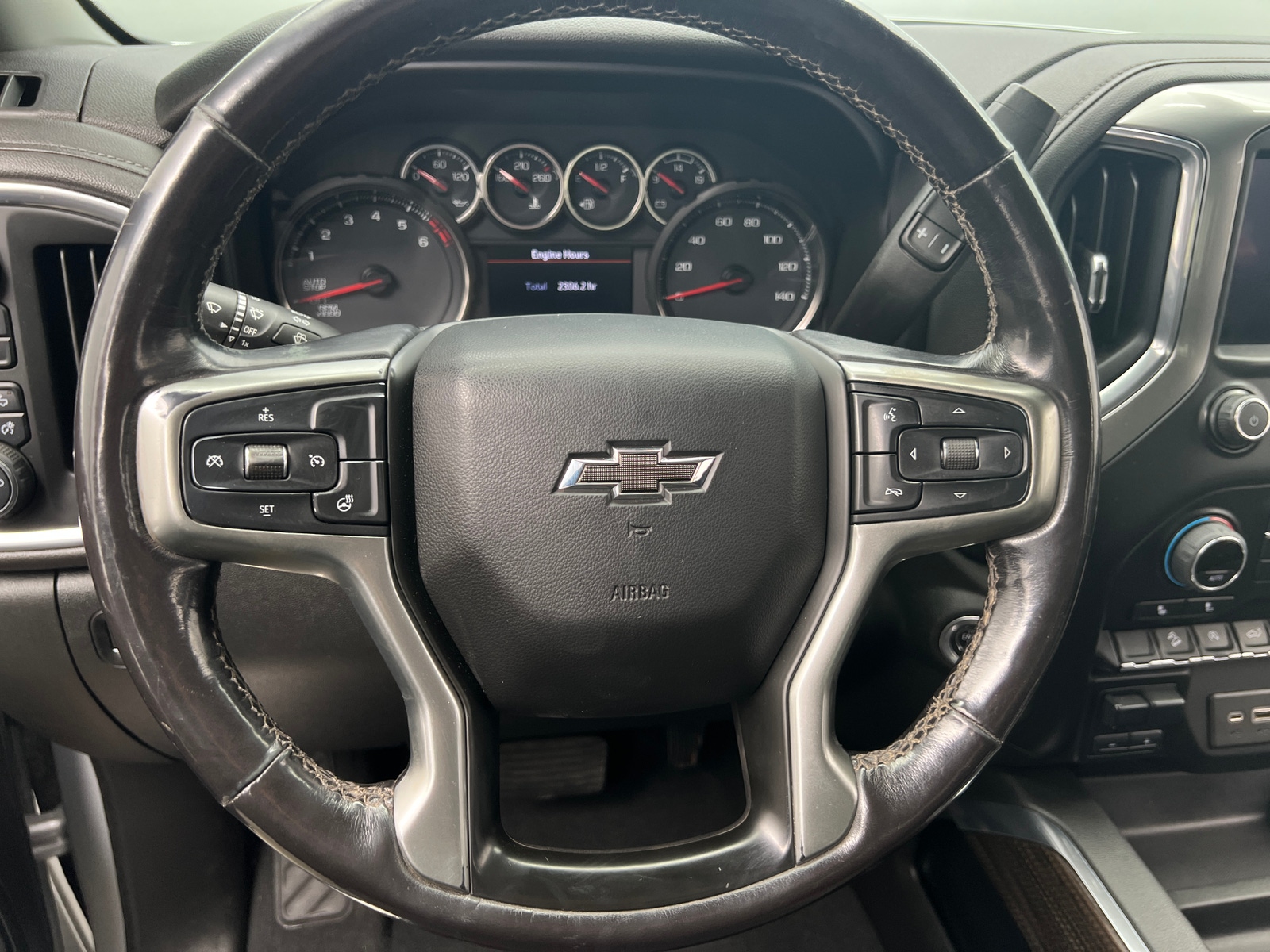 Thumbnail: 2022 Chevrolet Silverado 1500 - 5