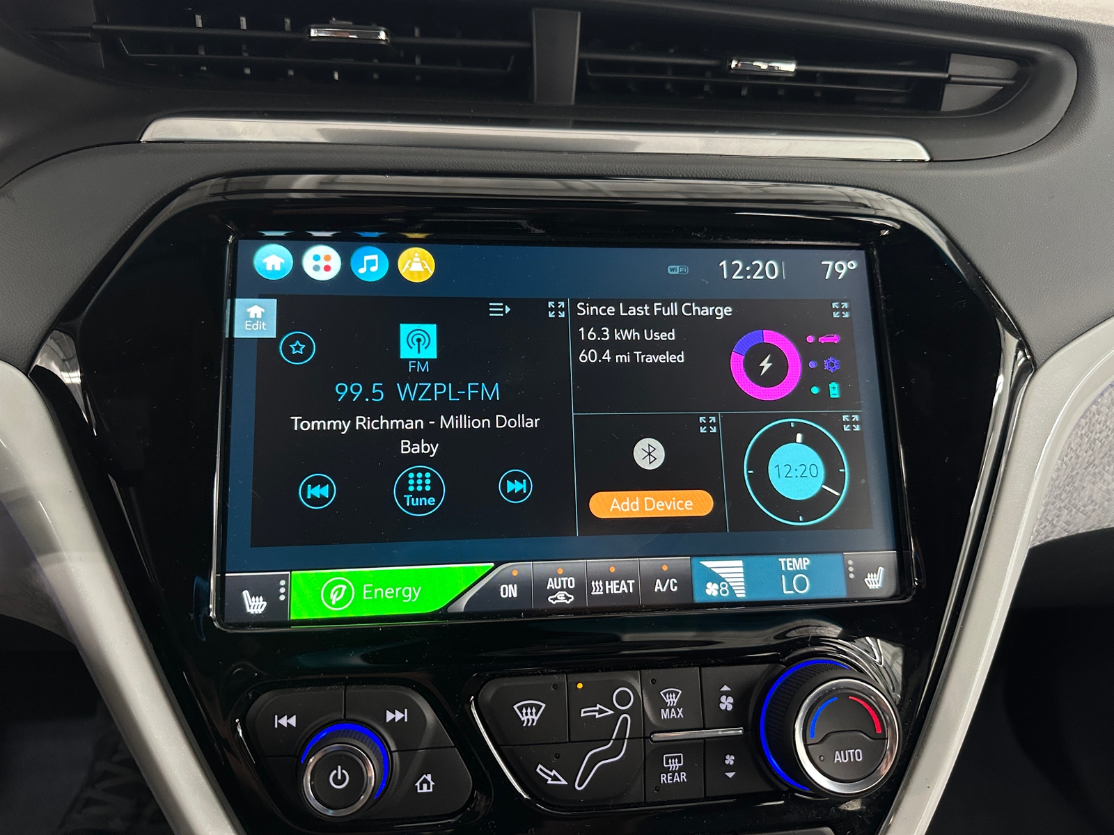 Thumbnail: 2020 Chevrolet Bolt EV - 3