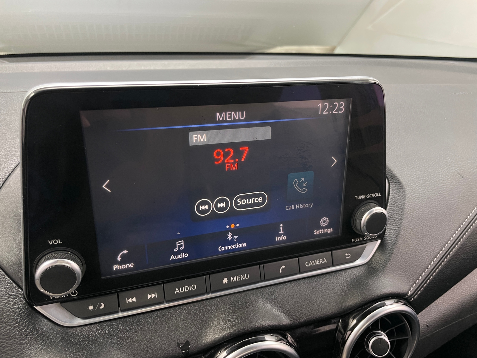 Thumbnail: 2020 Nissan Sentra - 4