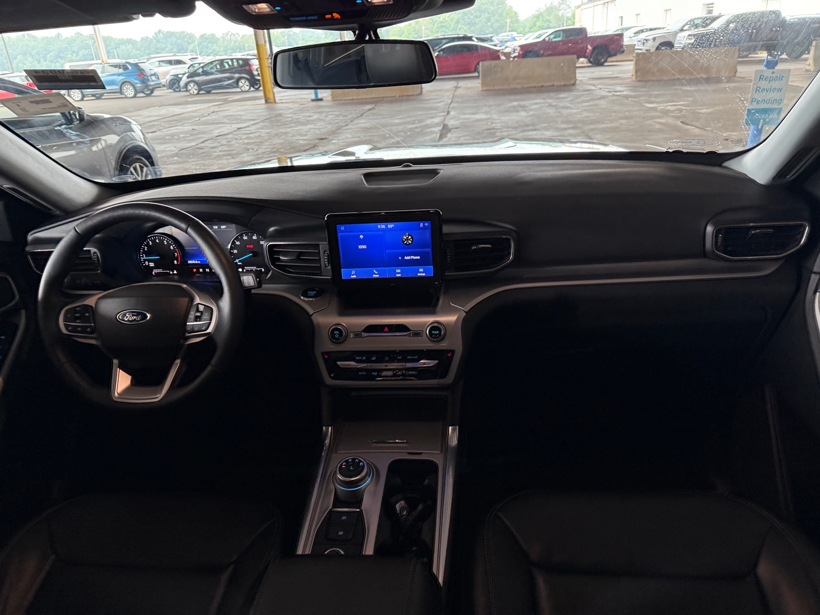 Thumbnail: 2022 Ford Explorer - 3