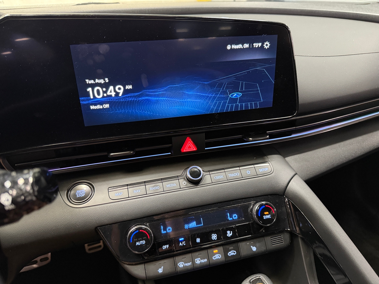Thumbnail: 2022 Hyundai Elantra - 3